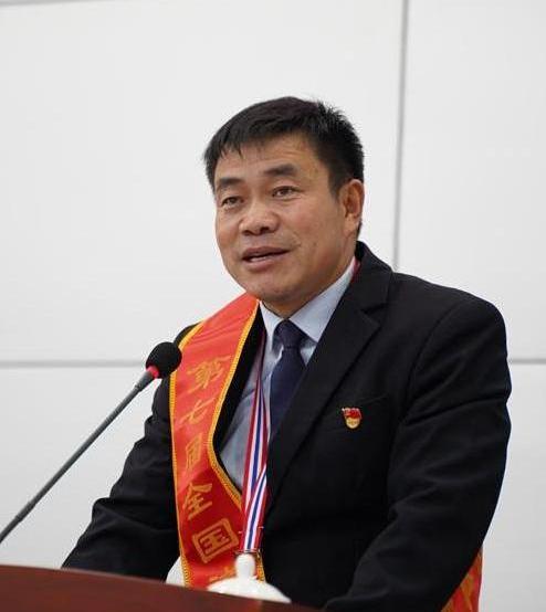 张玉滚.jpg